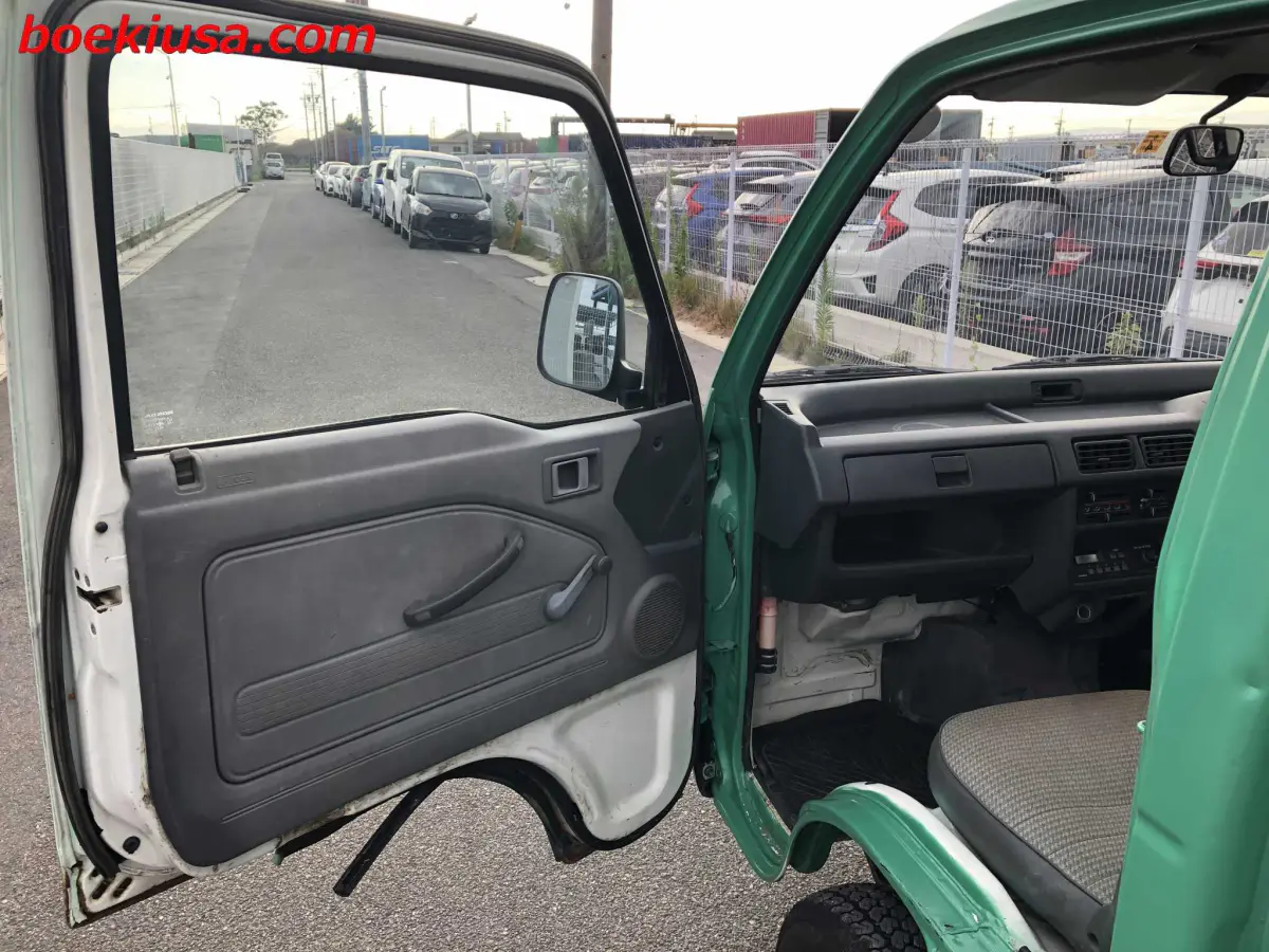 1995 Honda Acty Dump 4x4, a green Kei Truck, for sale at Boeki USA in Paterson, NJ (photo 8 of 20)
