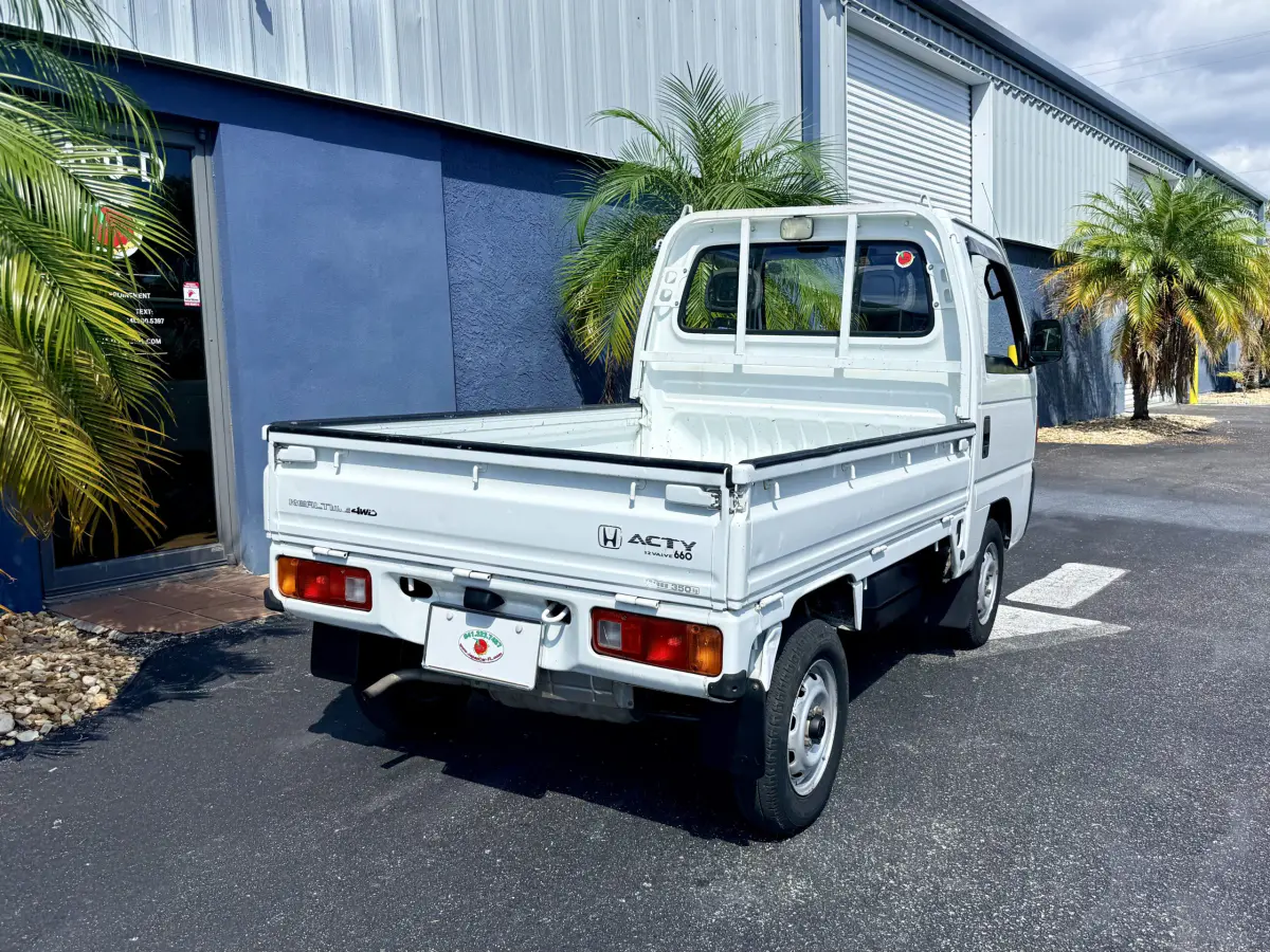 1995 Honda Acty Kei Truck 4WD, for sale at Japan Car FL in Oldsmar, FL (photo 8 of 16)