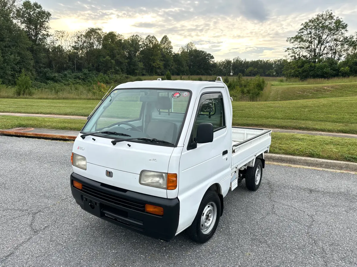 1995 Mazda Autozam Scrum 4WD, a Kei Truck, for sale at Tokyo Motors DC in Boyds, MD (photo 1 of 15)
