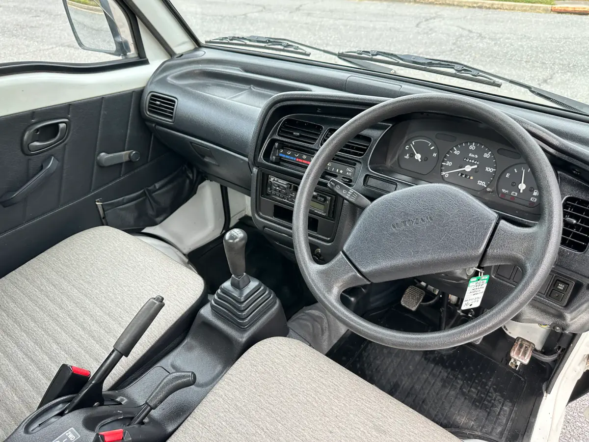 1995 Mazda Autozam Scrum 4WD, a Kei Truck, for sale at Tokyo Motors DC in Boyds, MD (photo 11 of 15)