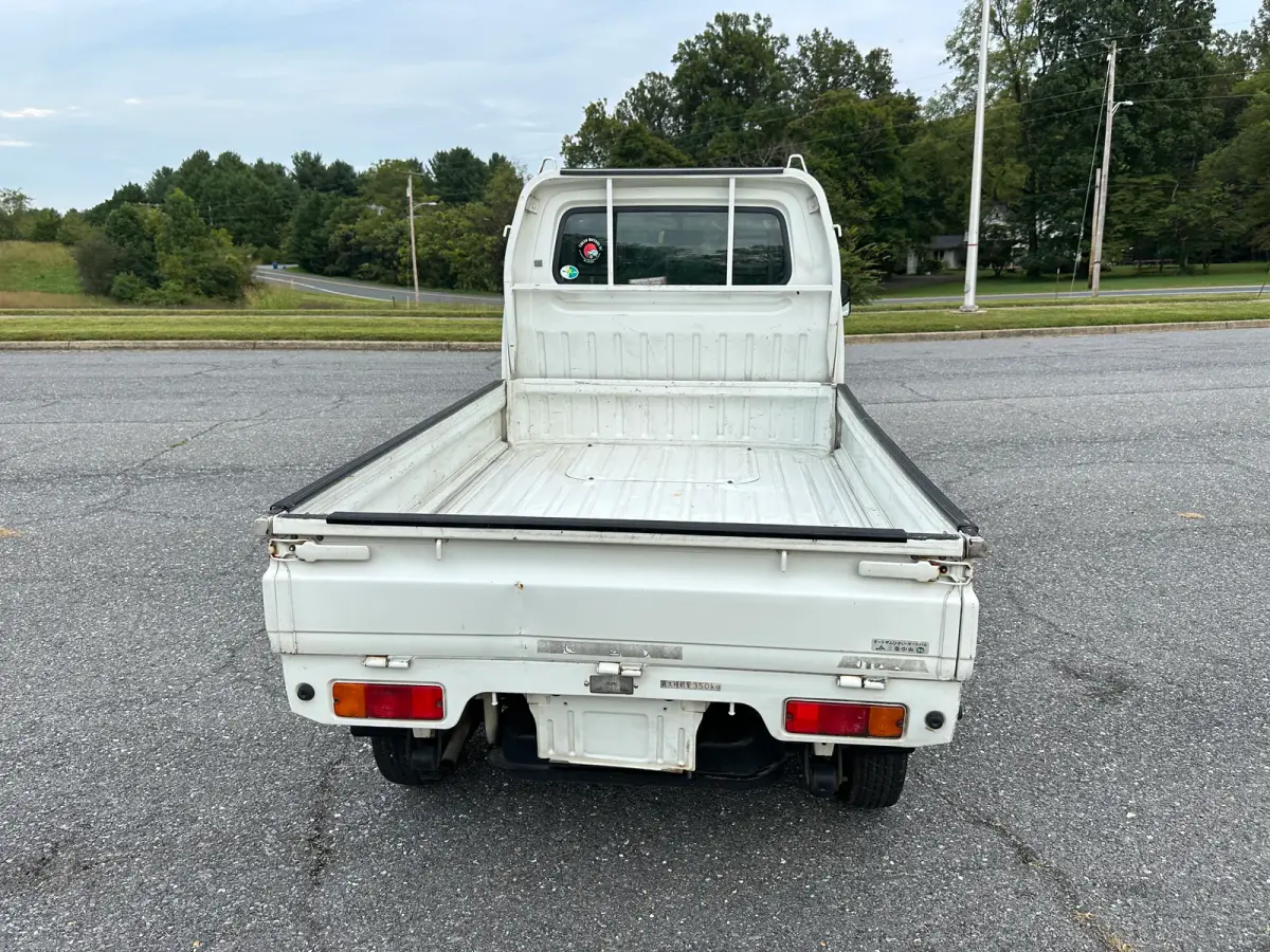 1995 Mazda Autozam Scrum 4WD, a Kei Truck, for sale at Tokyo Motors DC in Boyds, MD (photo 6 of 15)