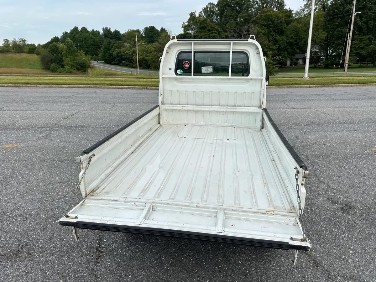 1995 Mazda Autozam Scrum 4WD, a Kei Truck, for sale at Tokyo Motors DC in Boyds, MD (photo 7 of 15)