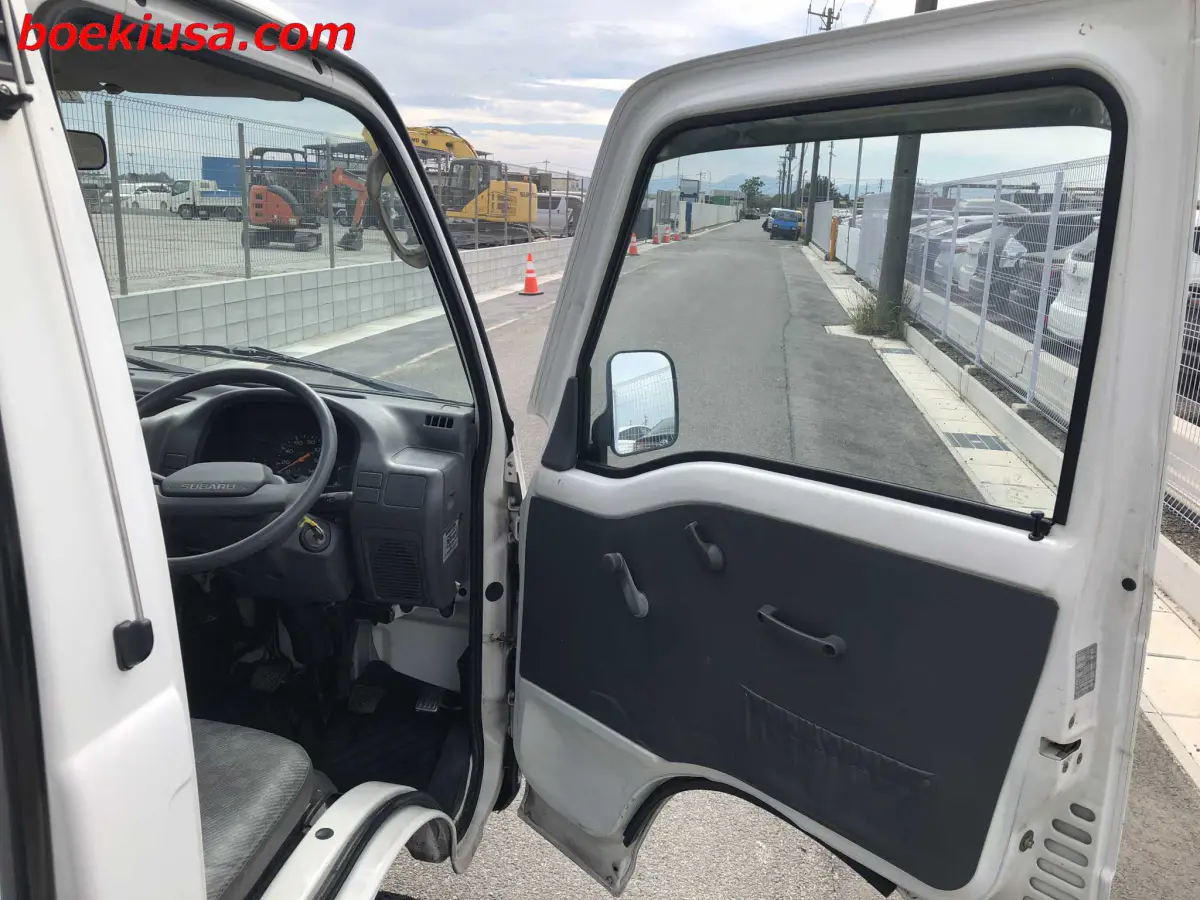 1995 Subaru Sambar 4x4, a white Kei Truck, for sale at Boeki USA in Paterson, NJ (photo 12 of 20)