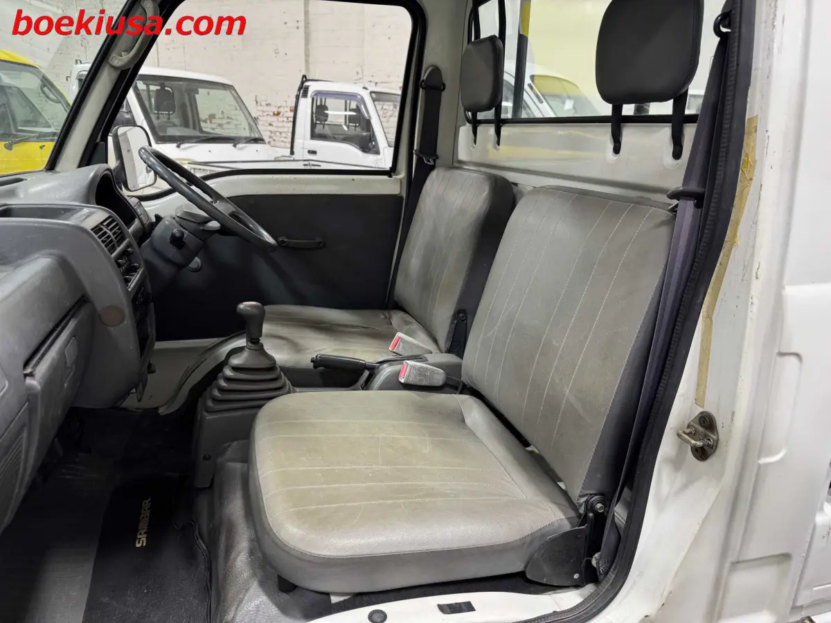 1995 Subaru Sambar 4x4, a white Kei Truck, for sale at Boeki USA in Paterson, NJ (photo 10 of 20)