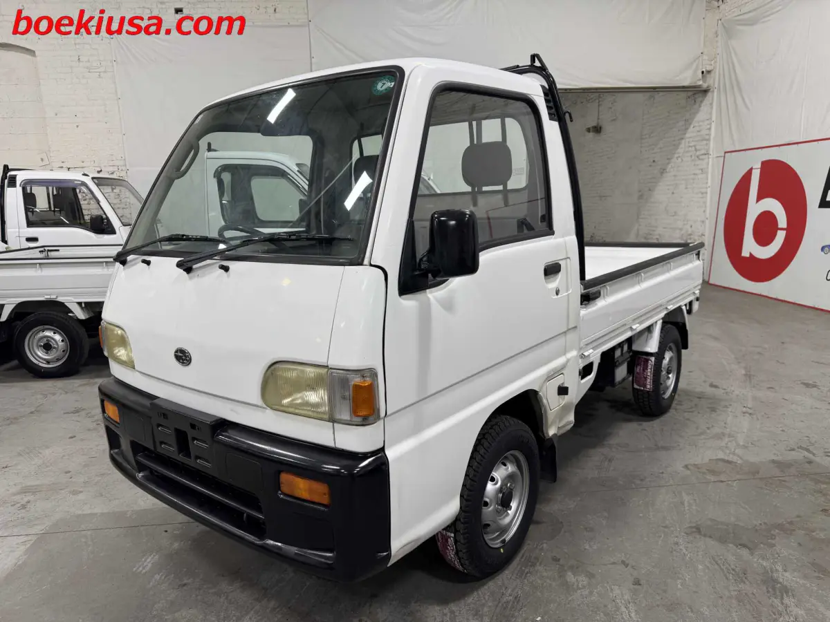 1995 Subaru Sambar 4x4, a white Kei Truck, for sale at Boeki USA in Paterson, NJ (photo 2 of 20)