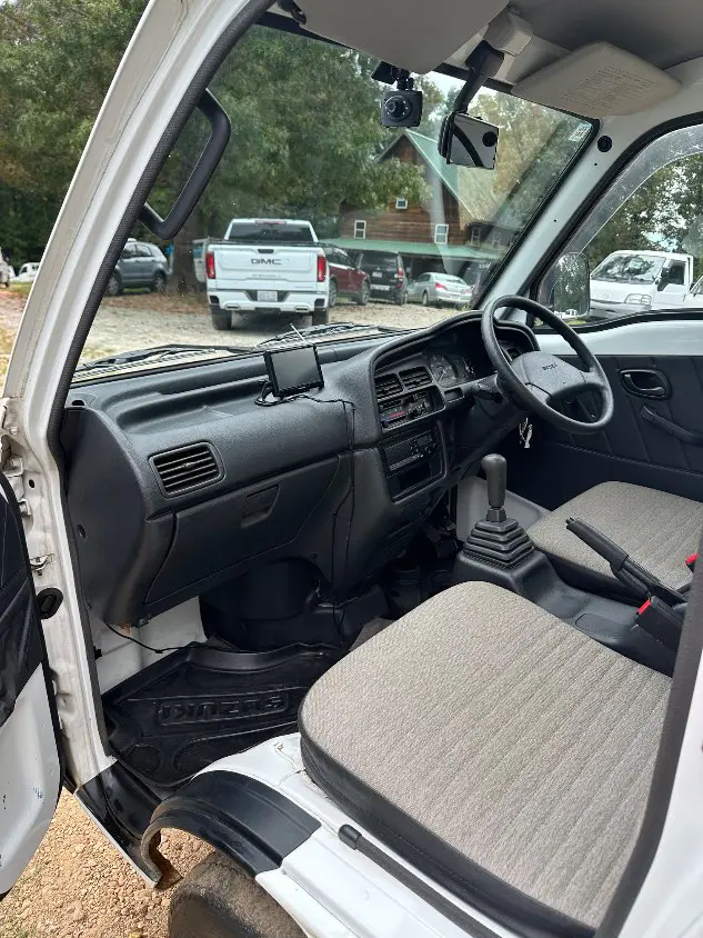 1995 Suzuki Carry 4WD, a white Kei Truck, for sale at Mayberry Mini Trucks in Mount Airy, NC (photo 16 of 20)