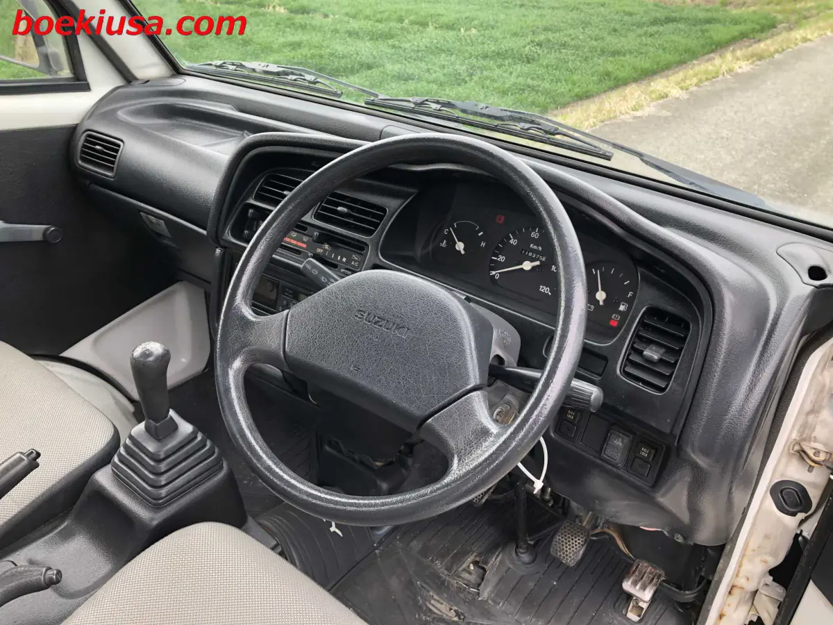 1995 Suzuki Carry Dump 4x4, a white Kei Truck, for sale at Boeki USA in Paterson, NJ (photo 13 of 20)