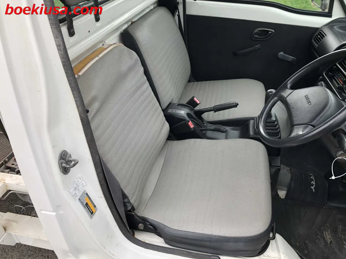 1995 Suzuki Carry Dump 4x4, a white Kei Truck, for sale at Boeki USA in Paterson, NJ (photo 14 of 20)