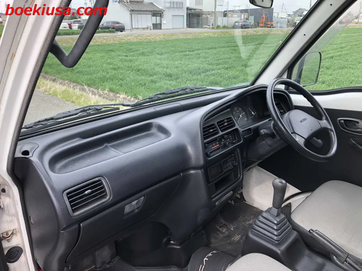 1995 Suzuki Carry Dump 4x4, a white Kei Truck, for sale at Boeki USA in Paterson, NJ (photo 9 of 20)
