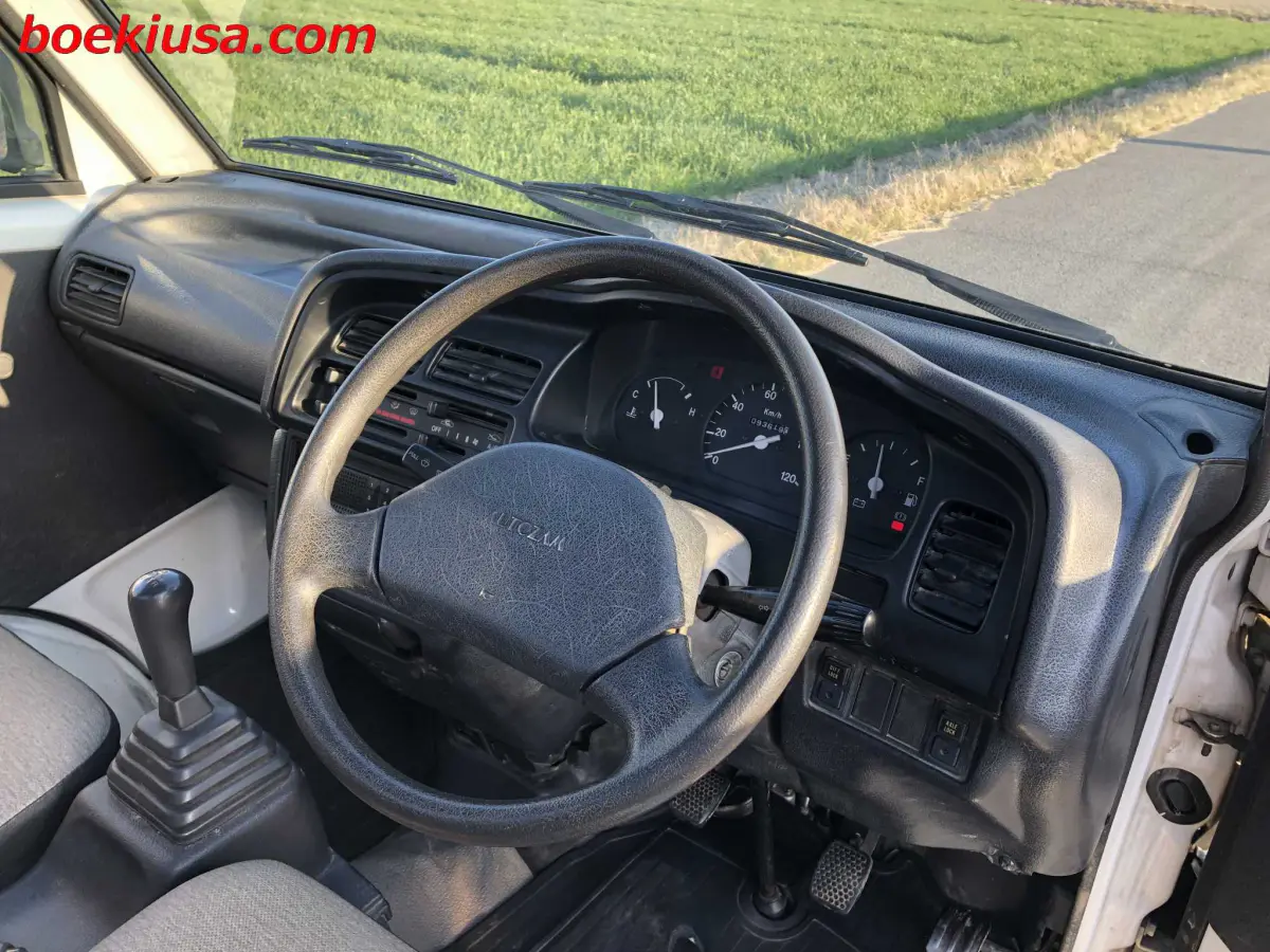 1996 Mazda Scrum 4x4, a white Kei Truck, for sale at Boeki USA in Paterson, NJ (photo 13 of 20)