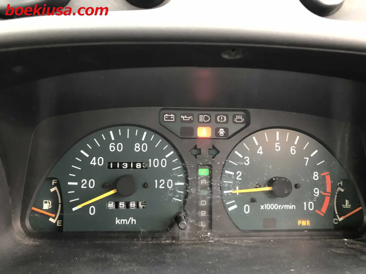 1996 Mitsubishi Bravo Van 4x4, a silver Kei Van, for sale at Boeki USA in Paterson, NJ (photo 19 of 20)