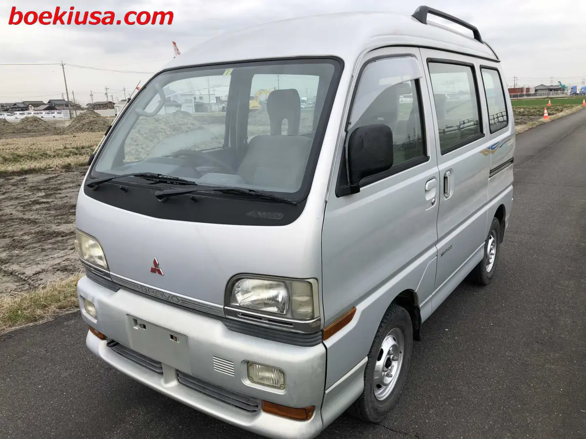 1996 Mitsubishi Bravo Van 4x4, a silver Kei Van, for sale at Boeki USA in Paterson, NJ (photo 2 of 20)