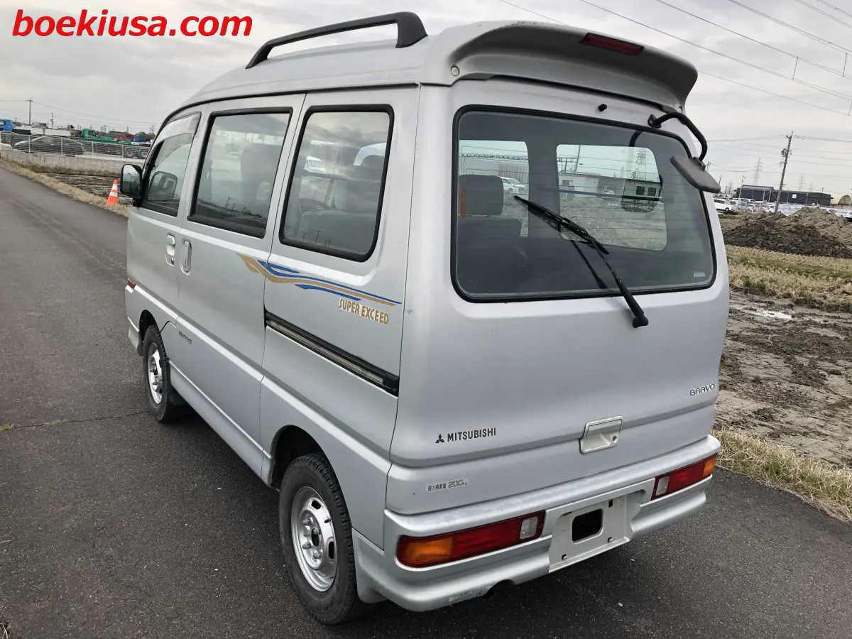 1996 Mitsubishi Bravo Van 4x4, a silver Kei Van, for sale at Boeki USA in Paterson, NJ (photo 3 of 20)