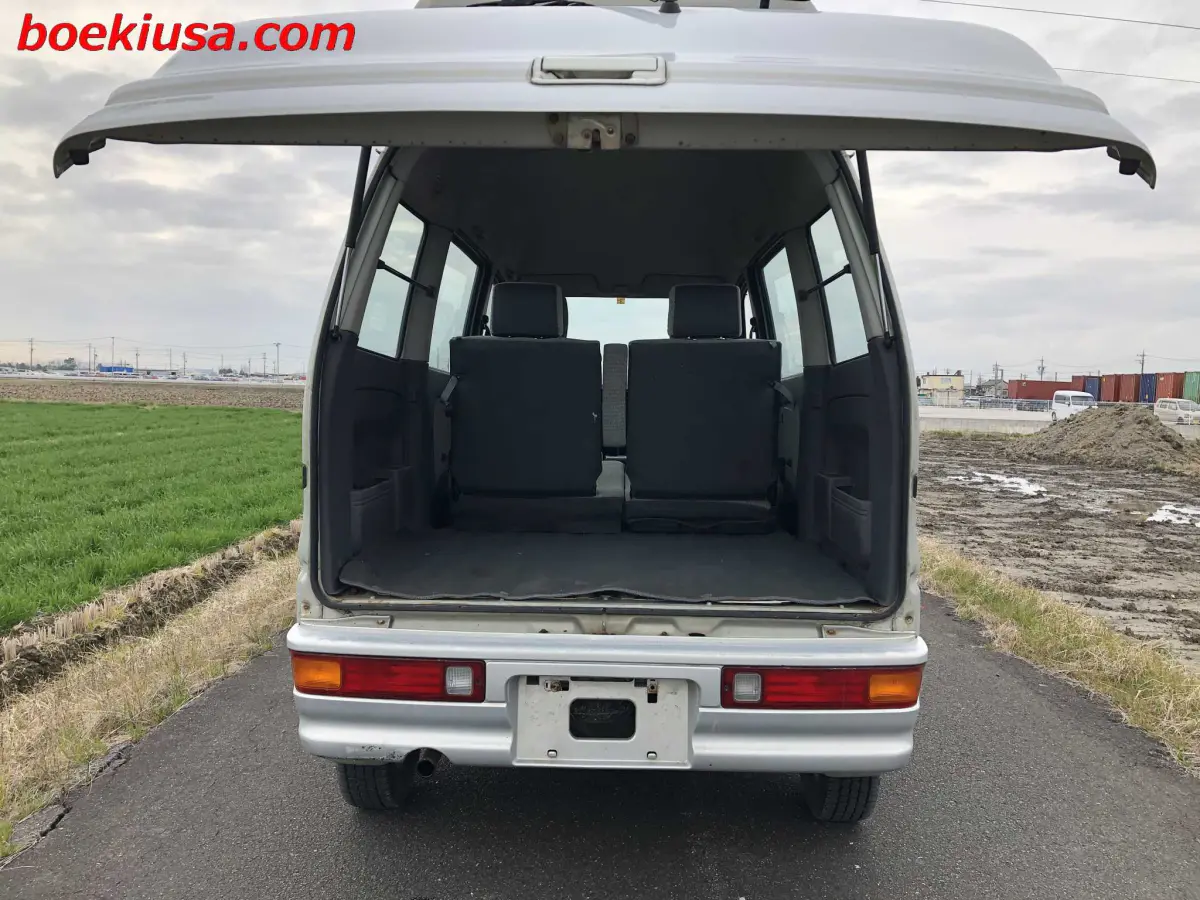 1996 Mitsubishi Bravo Van 4x4, a silver Kei Van, for sale at Boeki USA in Paterson, NJ (photo 5 of 20)