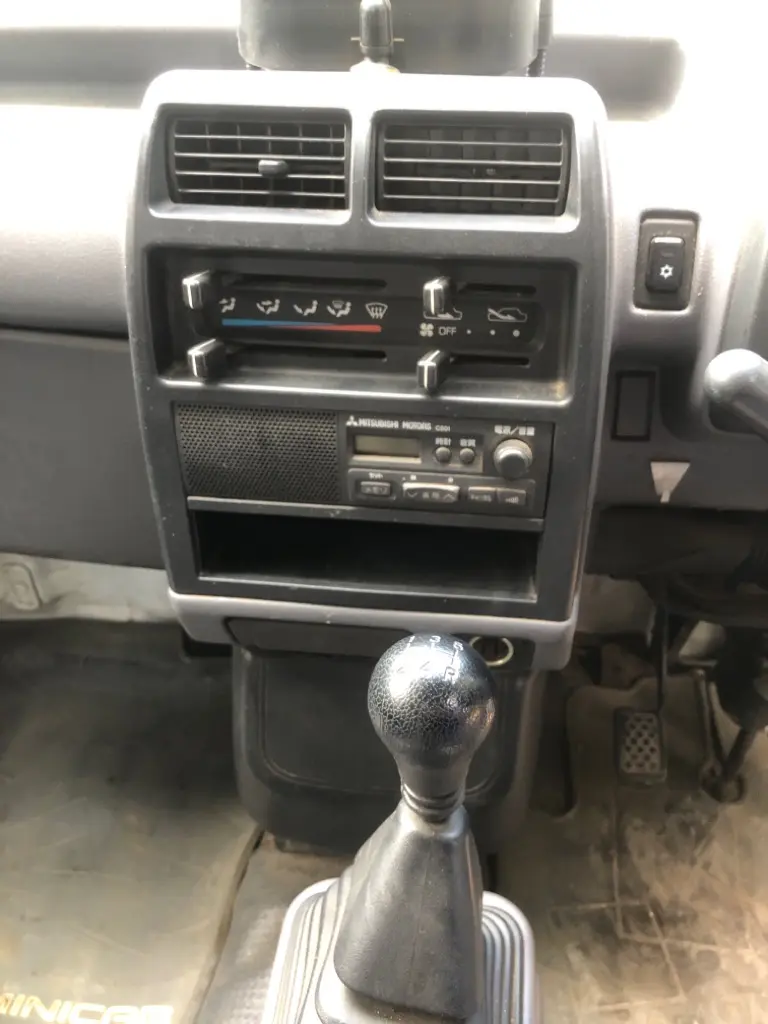 1996 Mitsubishi Minicab, a Kei Truck, for sale at Fun Karz in North Little Rock, AR (photo 12 of 16)
