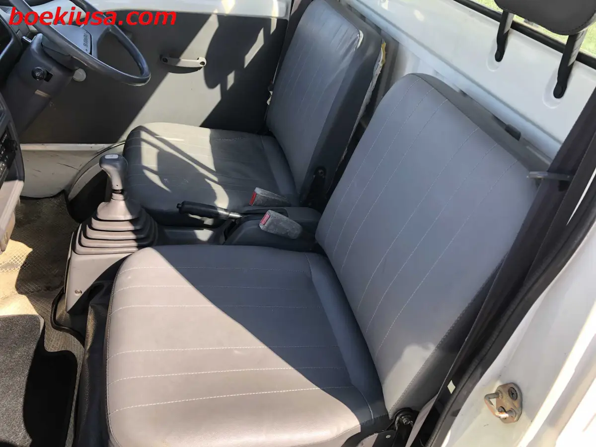1996 Subaru Sambar, a white Kei Truck, for sale at Boeki USA in Paterson, NJ (photo 10 of 20)