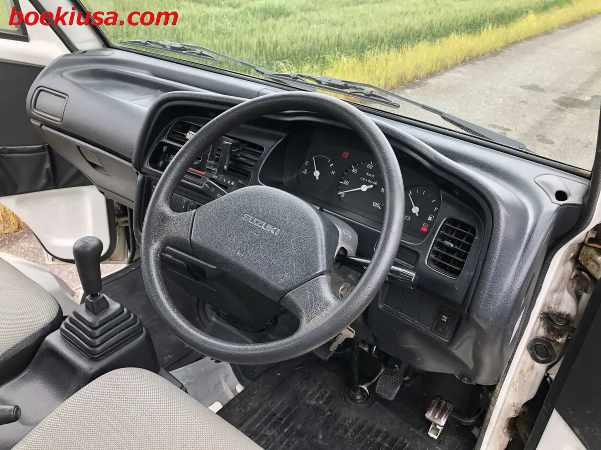 1996 Suzuki Carry 4x4, a white Kei Truck, for sale at Boeki USA in Paterson, NJ (photo 13 of 20)