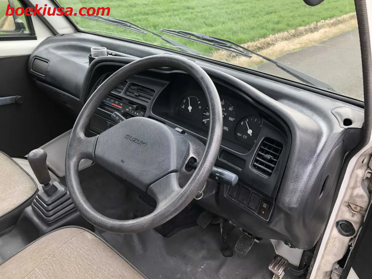 1996 Suzuki Carry 4x4, a white Kei Truck, for sale at Boeki USA in Paterson, NJ (photo 13 of 20)
