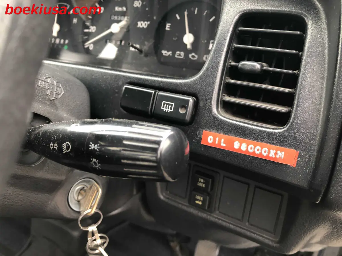 1996 Suzuki Every Van 4x4, a blue Kei Van, for sale at Boeki USA in Paterson, NJ (photo 17 of 20)