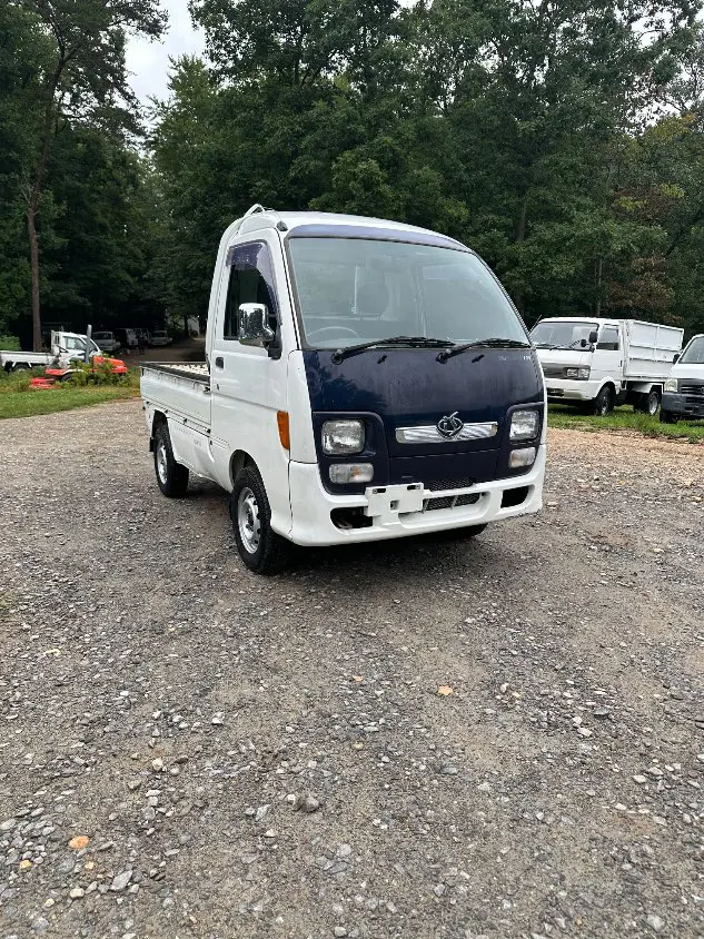 1997 Daihatsu Hijet 4WD, a white Kei Truck, for sale at Mayberry Mini Trucks in Mount Airy, NC (photo 5 of 20)