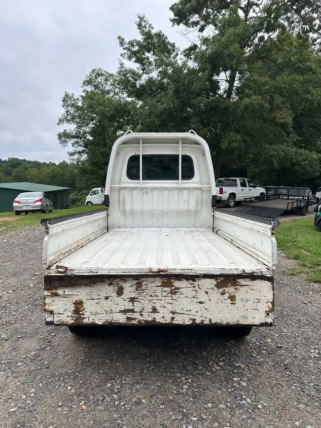 1997 Daihatsu Hijet 4WD, a white Kei Truck, for sale at Mayberry Mini Trucks in Mount Airy, NC (photo 9 of 20)