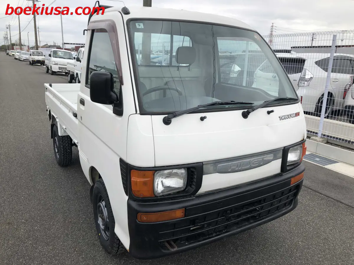 1997 Daihatsu Hijet 4x4, a white Kei Truck, for sale at Boeki USA in Paterson, NJ (photo 1 of 20)