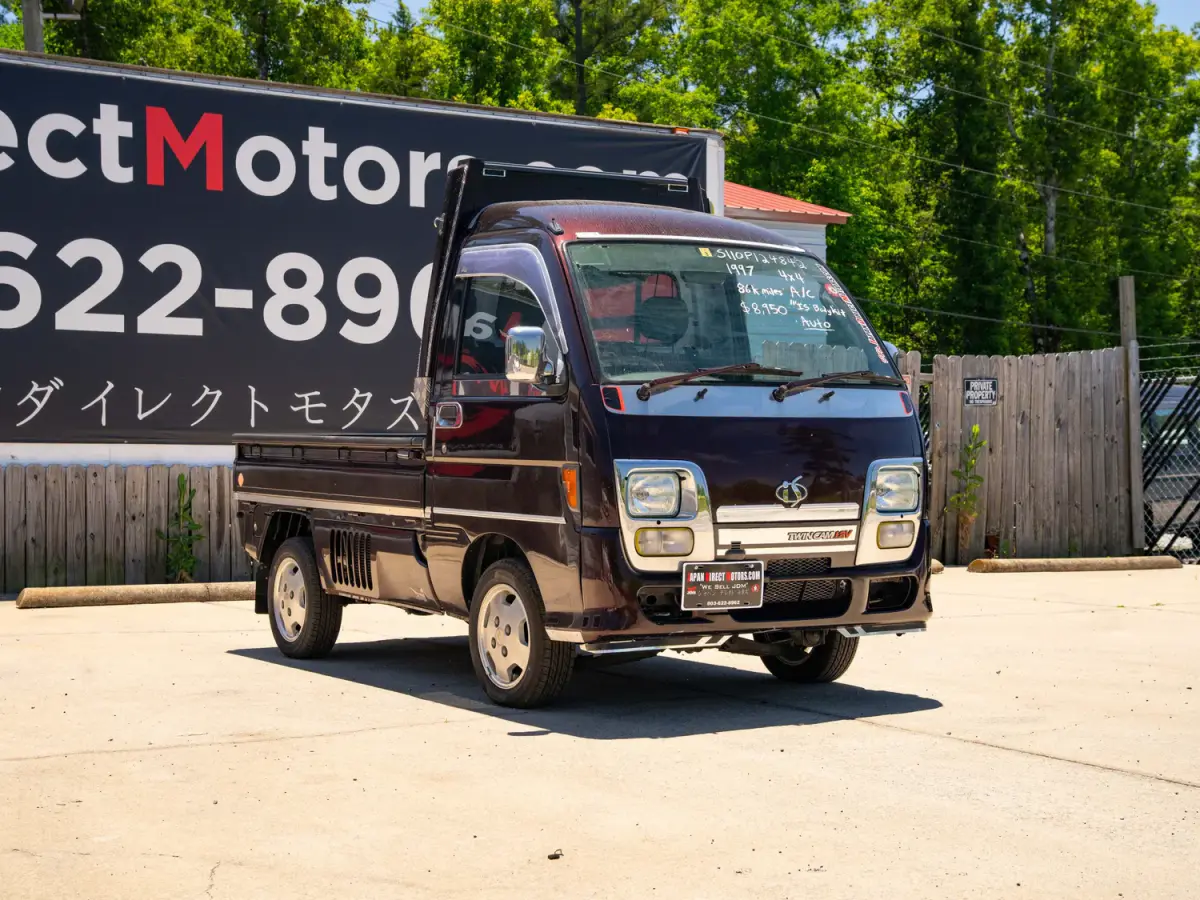 1997 Daihatsu Hijet IS Automatic Transmission, a Kei Truck, for sale at Japan Direct Motors in Irmo, SC (photo 5 of 13)