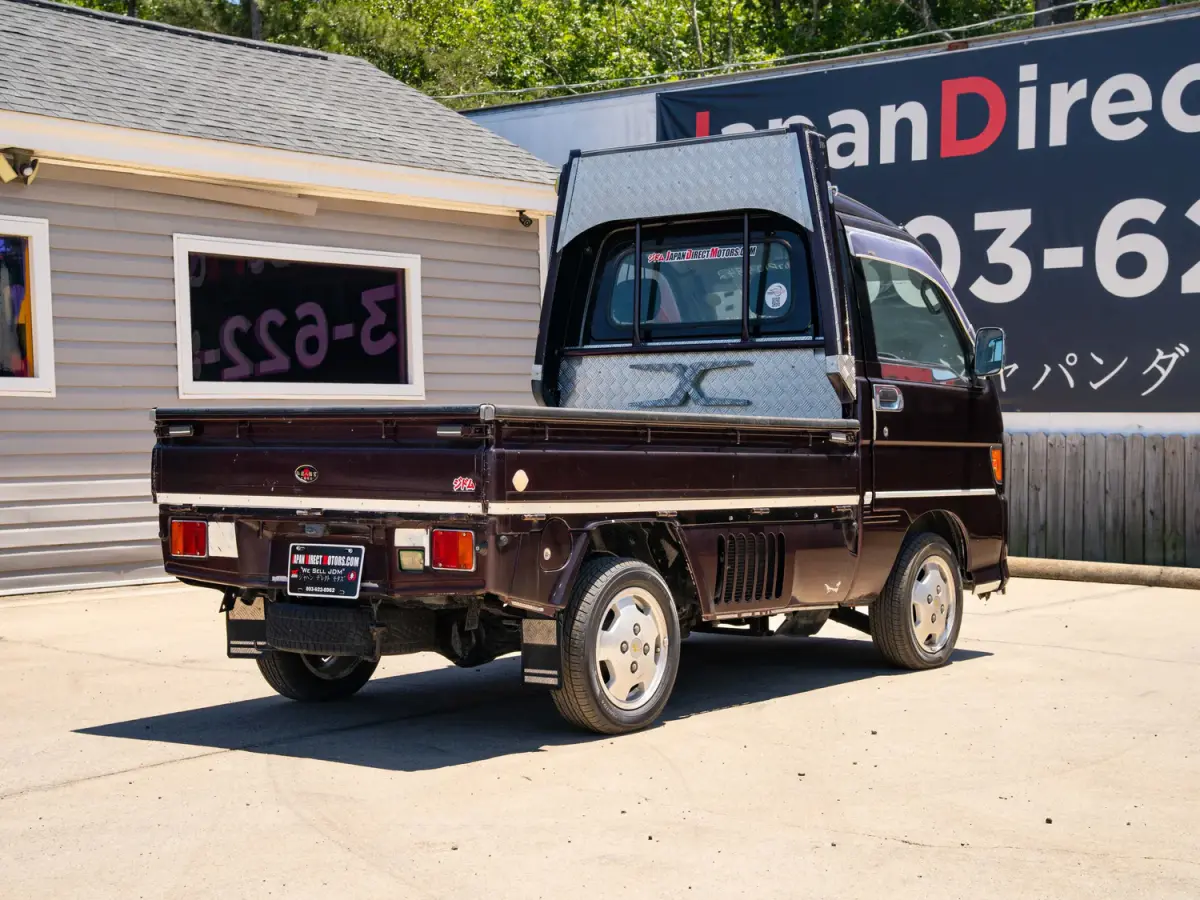 1997 Daihatsu Hijet IS Automatic Transmission, a Kei Truck, for sale at Japan Direct Motors in Irmo, SC (photo 7 of 13)