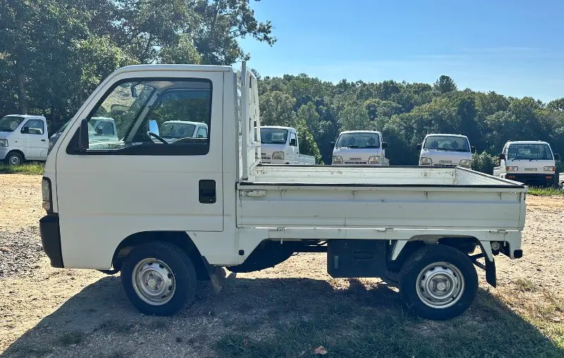 1997 Honda Acty 4WD, a white Kei Truck, for sale at Mayberry Mini Trucks in Mount Airy, NC (photo 10 of 17)
