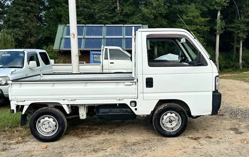 1997 Honda Acty 4WD, a white Kei Truck, for sale at Mayberry Mini Trucks in Mount Airy, NC (photo 4 of 14)
