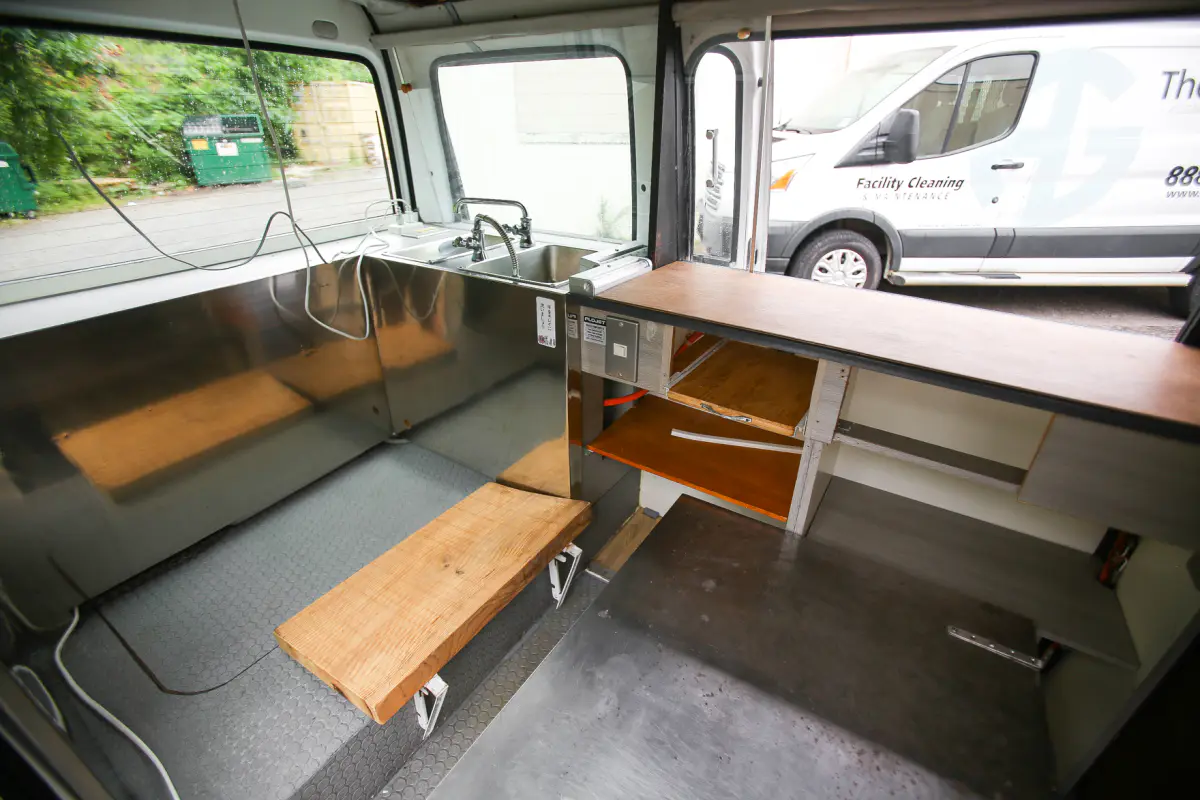 1997 Subaru Sambar Camper, a Kei Van, for sale at Street Legal Mini Trucks in Philadelphia, PA (photo 5 of 20)