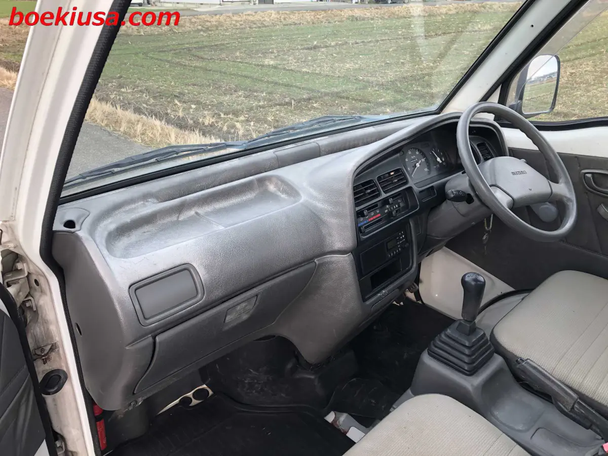 1997 Suzuki Carry 4x4, a white Kei Truck, for sale at Boeki USA in Paterson, NJ (photo 9 of 20)