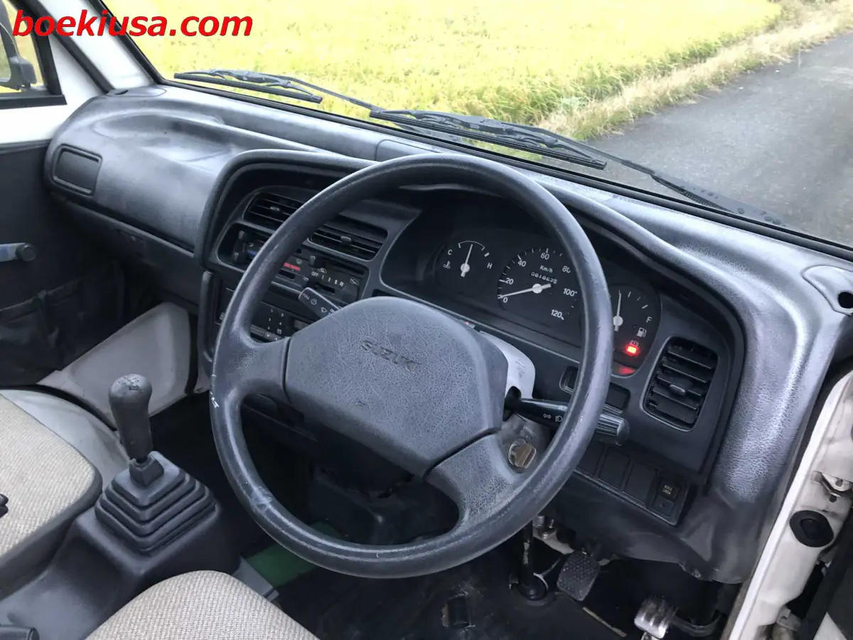 1997 Suzuki Carry 4x4, a white Kei Truck, for sale at Boeki USA in Paterson, NJ (photo 13 of 20)