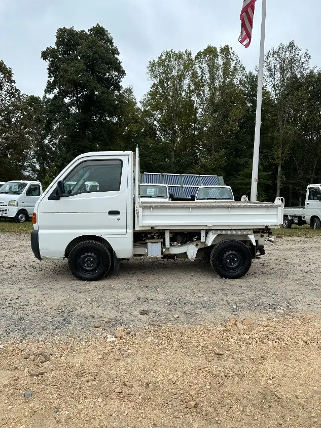 1997 Suzuki Carry Dump 4WD, a white Kei Truck, for sale at Mayberry Mini Trucks in Mount Airy, NC (photo 12 of 20)