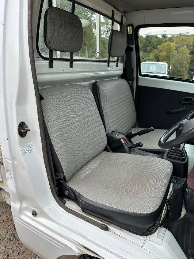 1997 Suzuki Carry Dump 4WD, a white Kei Truck, for sale at Mayberry Mini Trucks in Mount Airy, NC (photo 16 of 20)