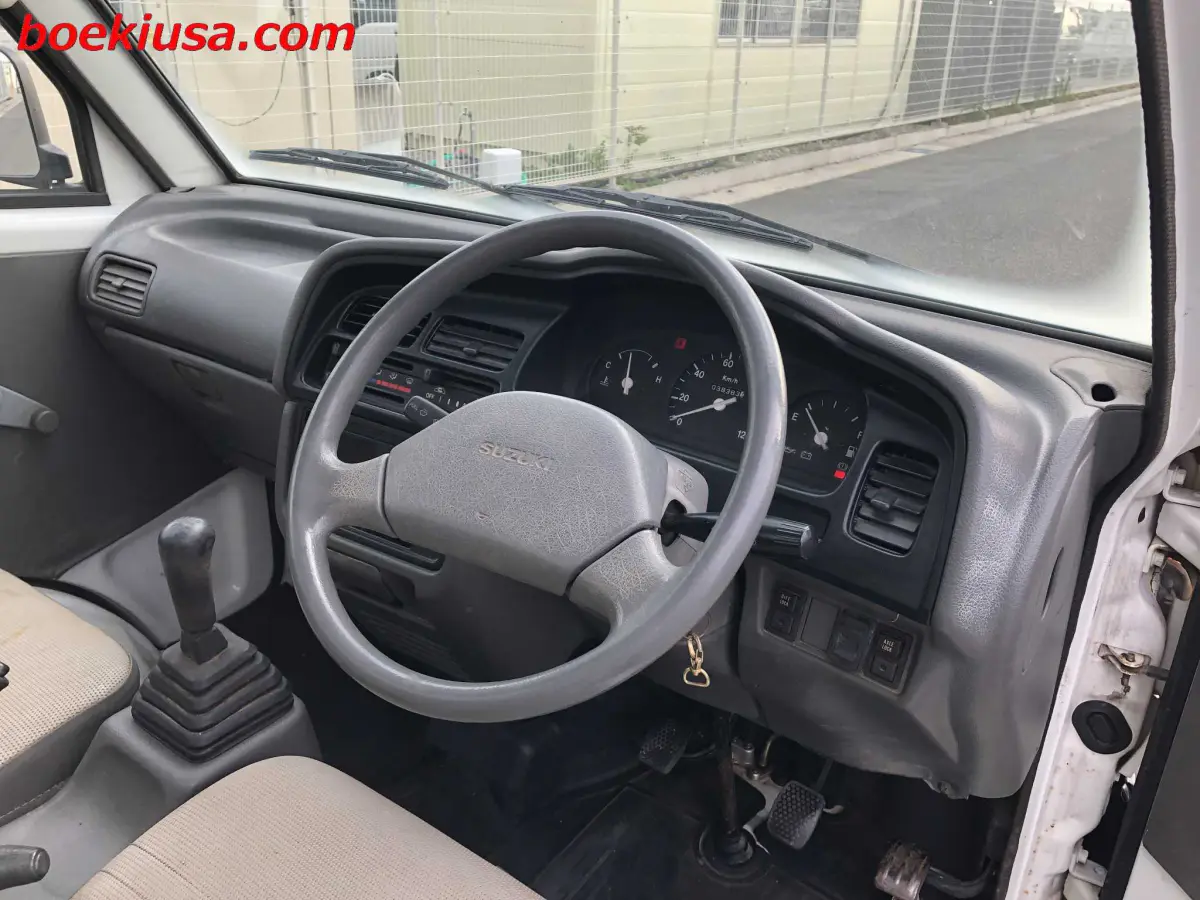 1997 Suzuki Carry Dump 4x4, a white Kei Truck, for sale at Boeki USA in Paterson, NJ (photo 13 of 20)