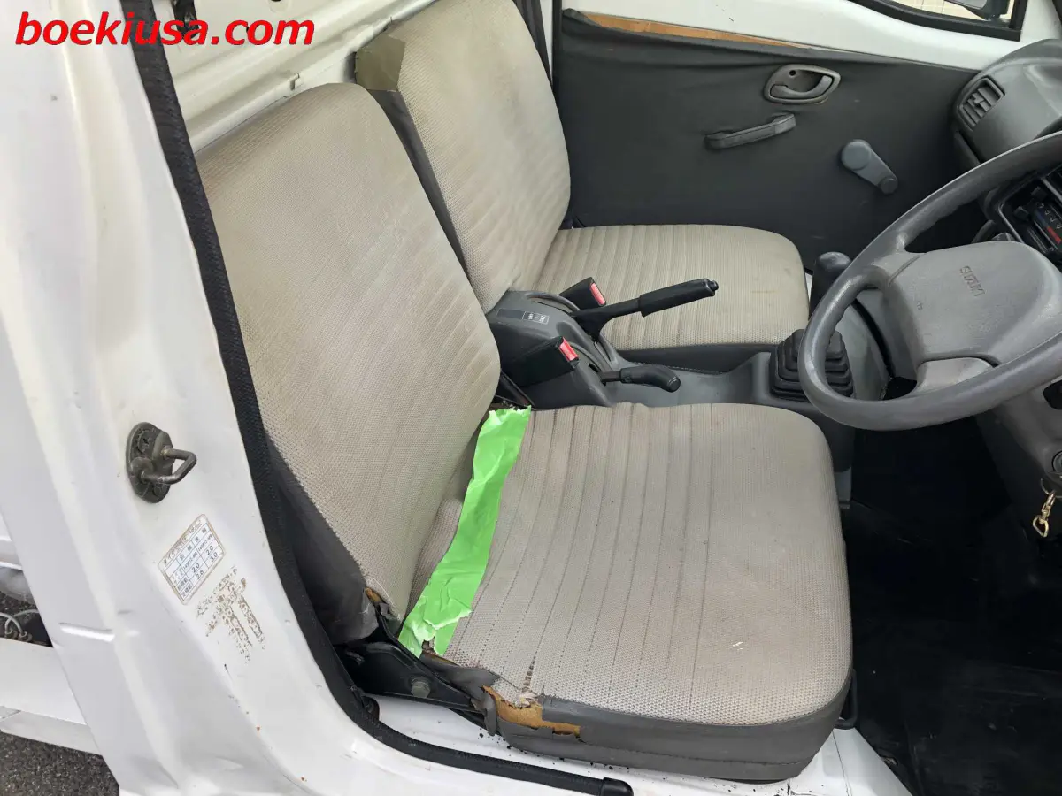 1997 Suzuki Carry Dump 4x4, a white Kei Truck, for sale at Boeki USA in Paterson, NJ (photo 14 of 20)