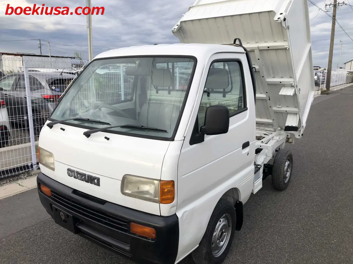 1997 Suzuki Carry Dump 4x4, a white Kei Truck, for sale at Boeki USA in Paterson, NJ (photo 2 of 20)