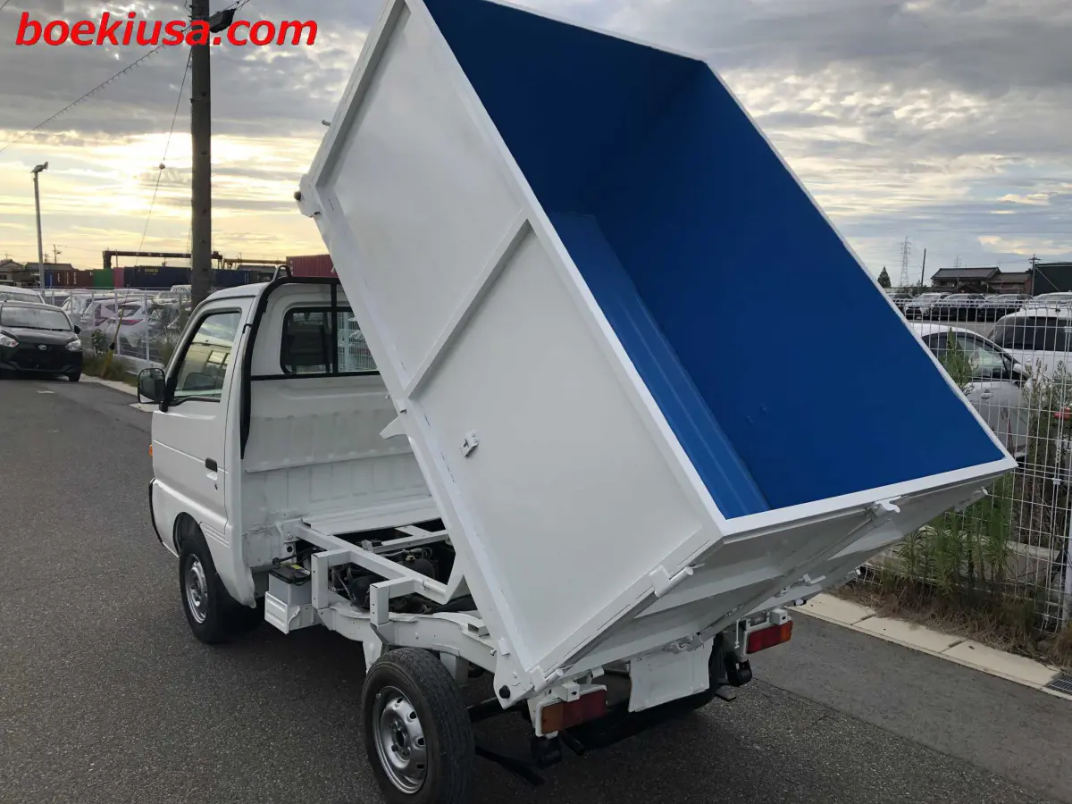 1997 Suzuki Carry Dump 4x4, a white Kei Truck, for sale at Boeki USA in Paterson, NJ (photo 3 of 20)