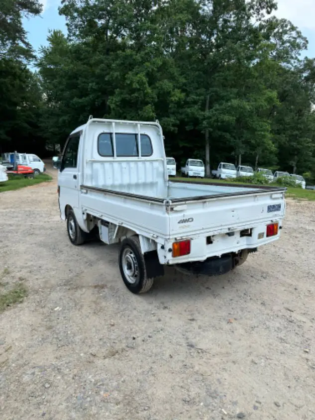 1998 Daihatsu Hijet 4WD, a white Kei Truck, for sale at Mayberry Mini Trucks in Mount Airy, NC (photo 3 of 20)