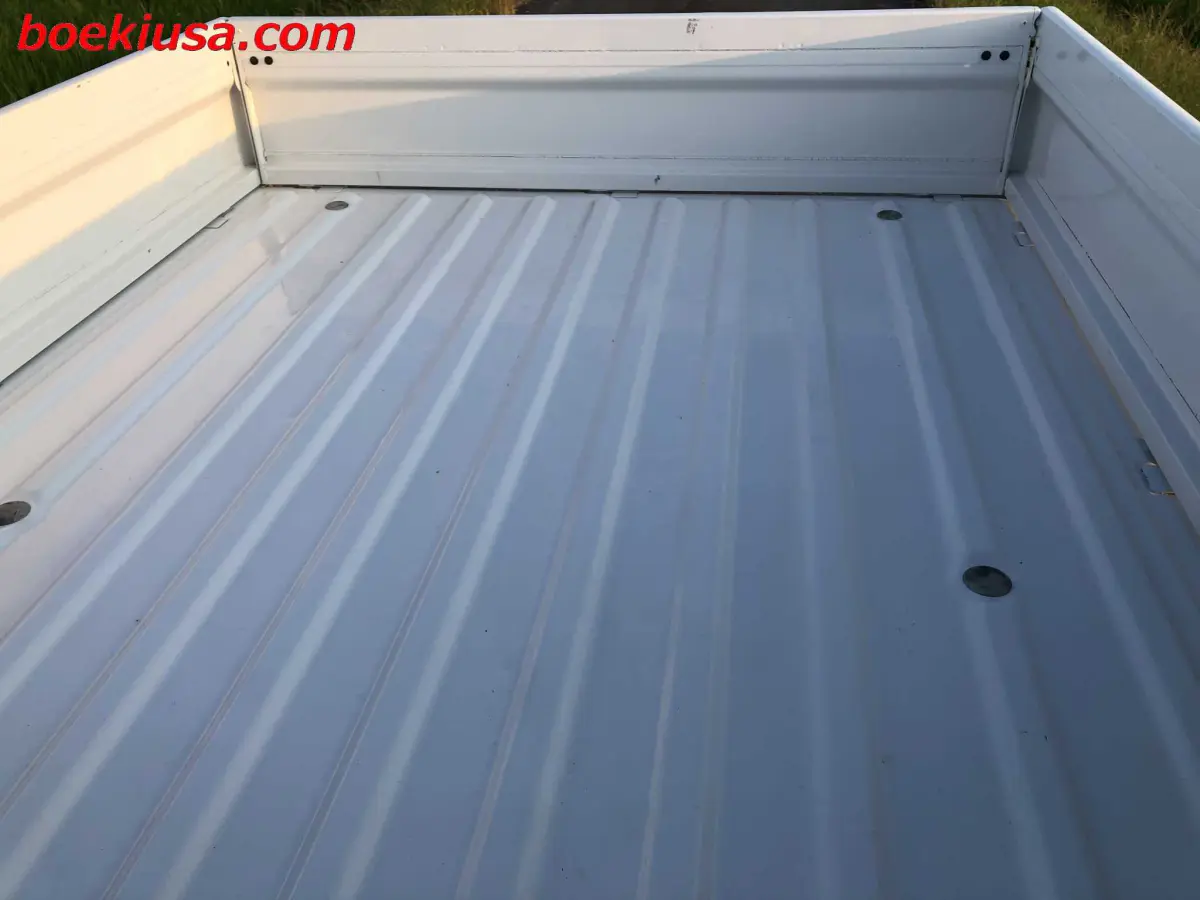 1998 Daihatsu Hijet 4x4, a white Kei Truck, for sale at Boeki USA in Paterson, NJ (photo 7 of 20)