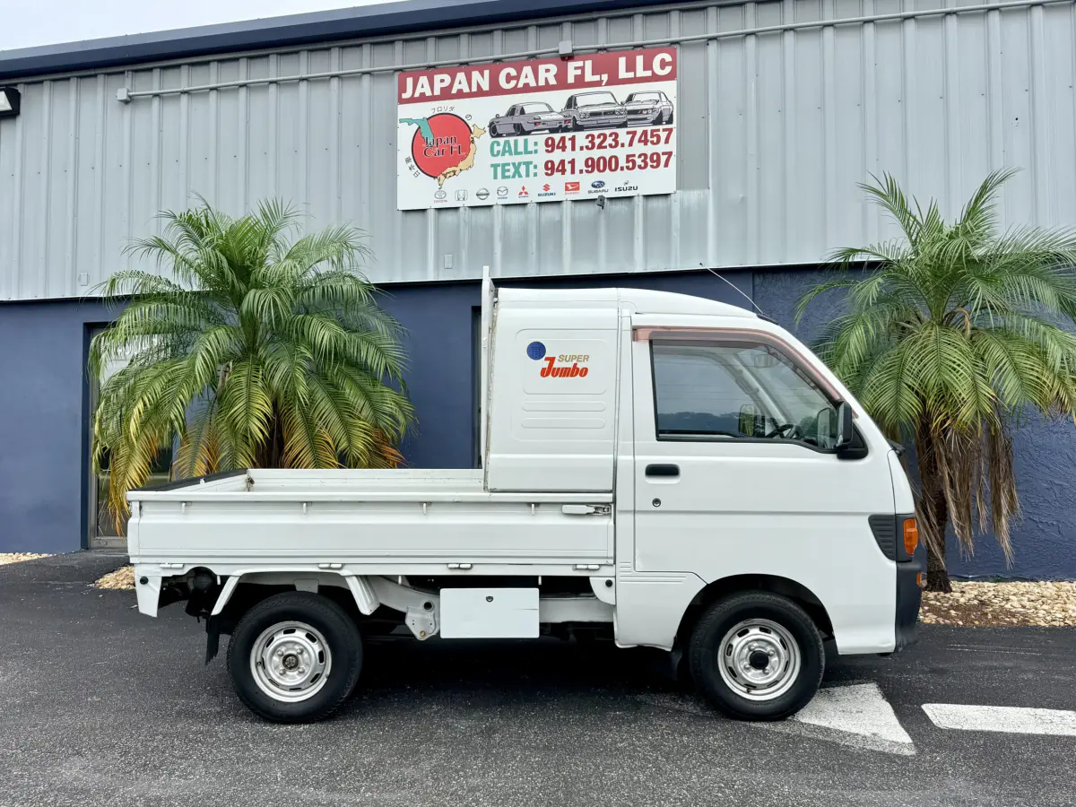 1998 Daihatsu HiJet JUMBO Kei Truck 4WD, for sale at Japan Car FL in Oldsmar, FL (photo 10 of 16)