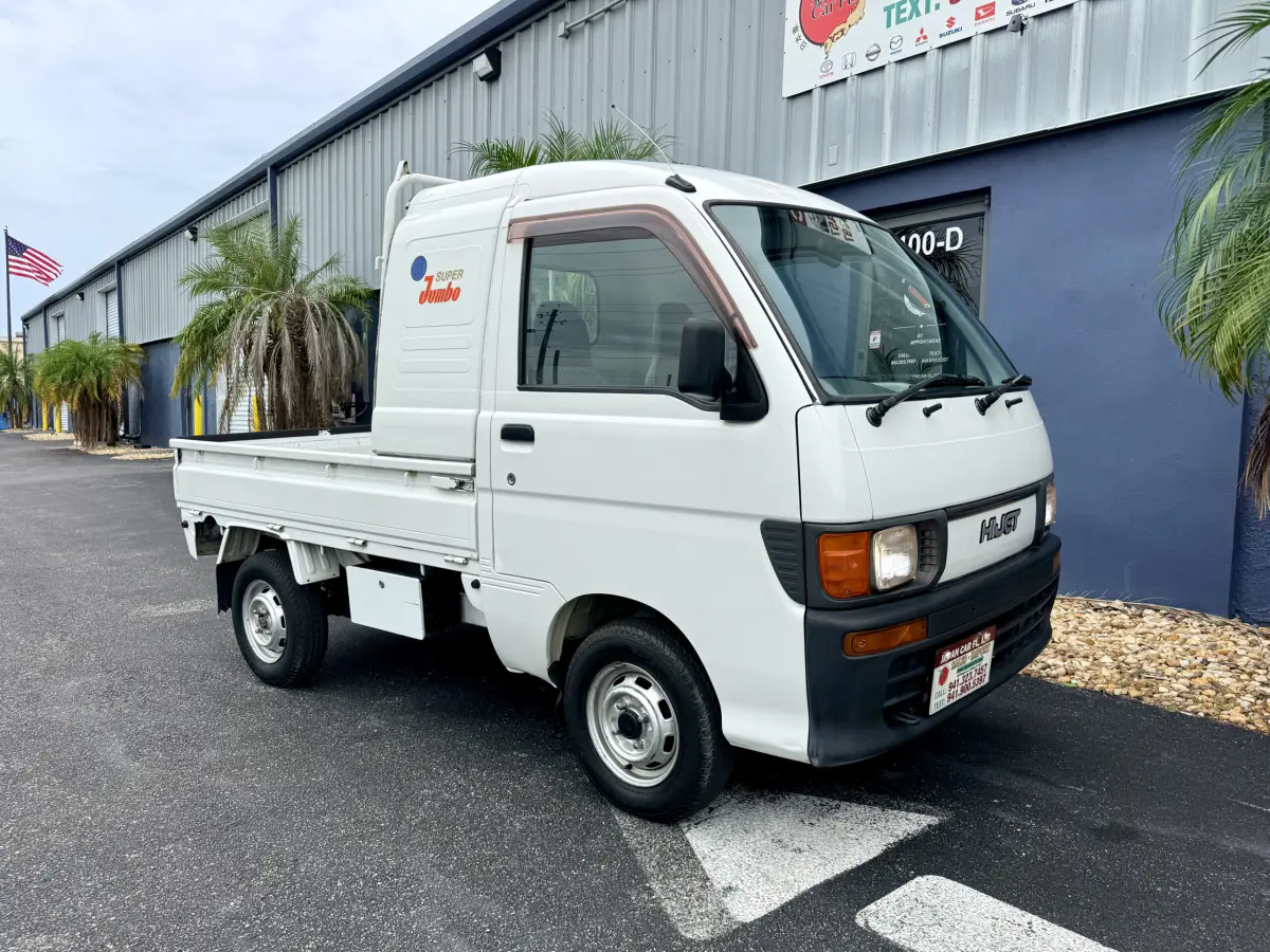 1998 Daihatsu HiJet JUMBO Kei Truck 4WD, for sale at Japan Car FL in Oldsmar, FL (photo 11 of 16)