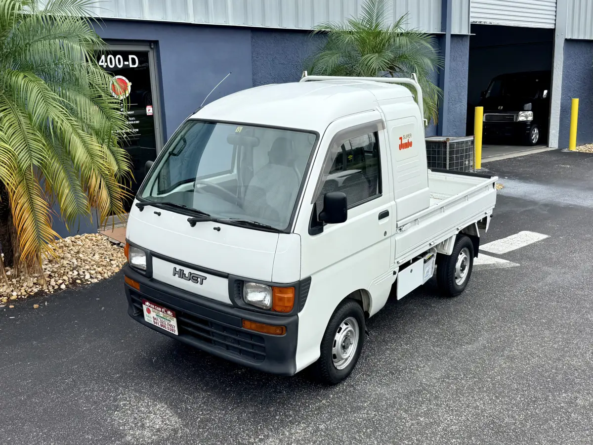 1998 Daihatsu HiJet JUMBO Kei Truck 4WD, for sale at Japan Car FL in Oldsmar, FL (photo 3 of 16)
