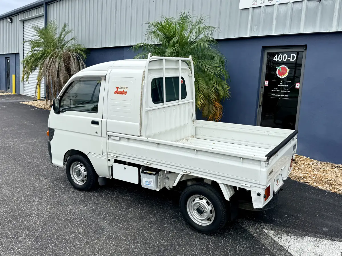 1998 Daihatsu HiJet JUMBO Kei Truck 4WD, for sale at Japan Car FL in Oldsmar, FL (photo 5 of 16)