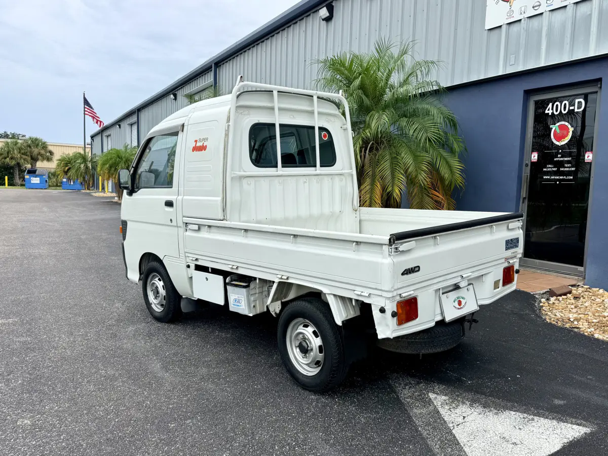 1998 Daihatsu HiJet JUMBO Kei Truck 4WD, for sale at Japan Car FL in Oldsmar, FL (photo 6 of 16)