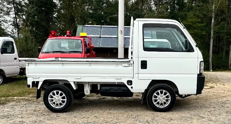 1998 Honda Acty 4WD, a white Kei Truck, for sale at Mayberry Mini Trucks in Mount Airy, NC (photo 4 of 14)