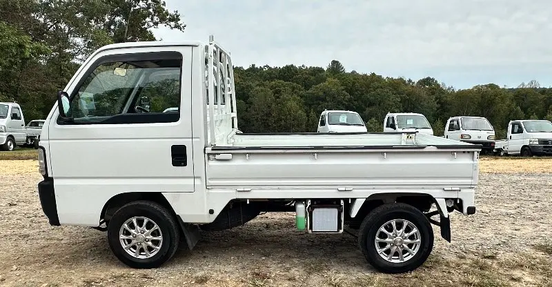 1998 Honda Acty 4WD, a white Kei Truck, for sale at Mayberry Mini Trucks in Mount Airy, NC (photo 9 of 14)