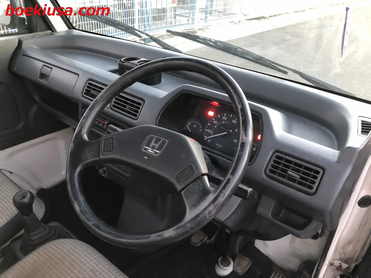1998 Honda Acty 4x4, a white Kei Truck, for sale at Boeki USA in Paterson, NJ (photo 13 of 20)