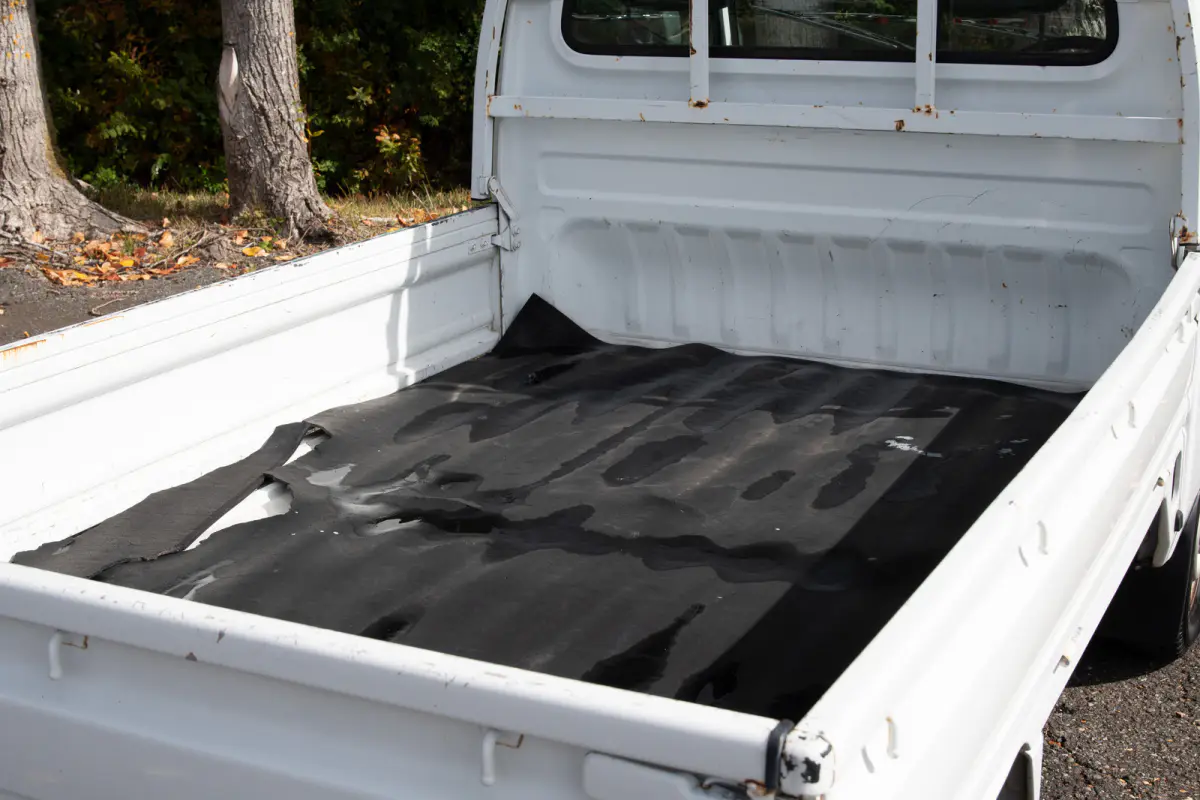 1998 Honda Acty Super Delux Realtime 4WD, a black Kei Truck, for sale at The Import Guys in Ferndale, WA (photo 12 of 14)
